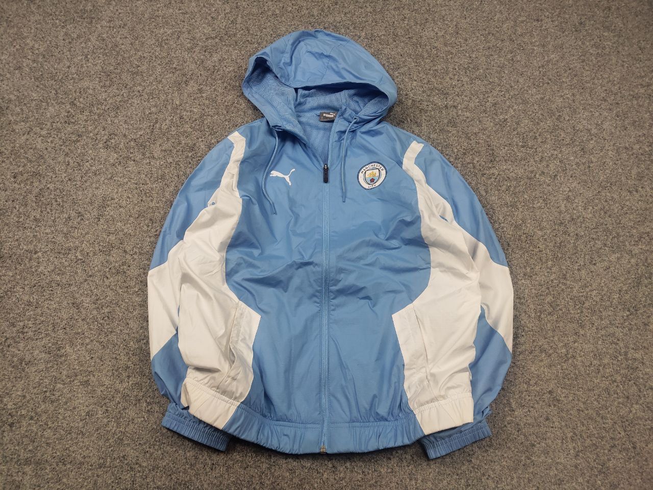 Puma Puma Manchester City Soccer Zip Jacket Blue Hooded Vintage Size US M / EU 48-50 / 2 - 2 Thumbnail