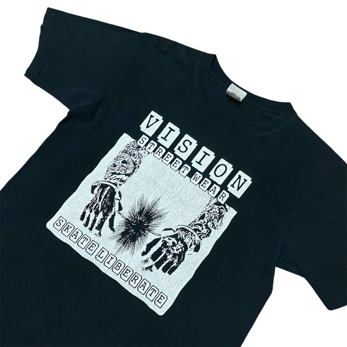 Vision Streetwear Vintage y2k Vision Streetwear Skate Liberate Tee Size US M / EU 48-50 / 2 - 4 Thumbnail