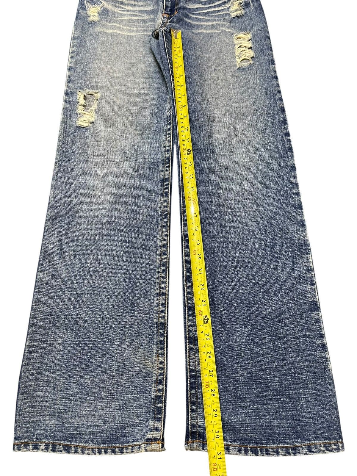 Japanese Brand Vintage Japanese Brand Blue Faded Distressed Loose Jeans Size US 30 / EU 46 - 13 Thumbnail