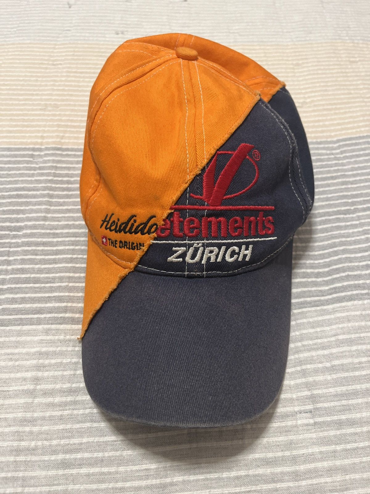 Vetements half and half zürich hat