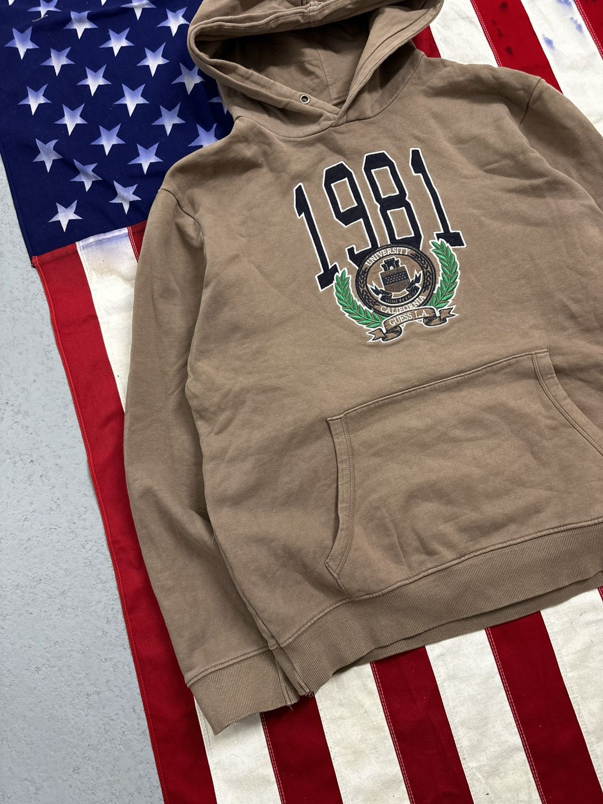 Guess Guess big logo hoodie Size US L / EU 52-54 / 3 - 4 Thumbnail