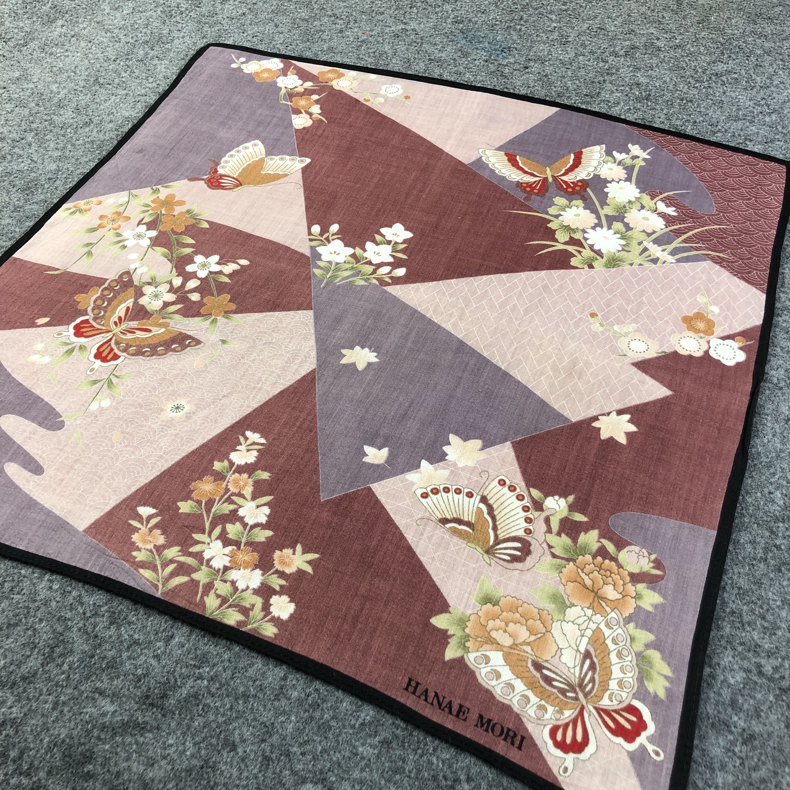 Hanae Mori × Vintage Hanae Mori Handkerchief Neckerchief Bandana H2254 Size ONE SIZE - 3 Thumbnail