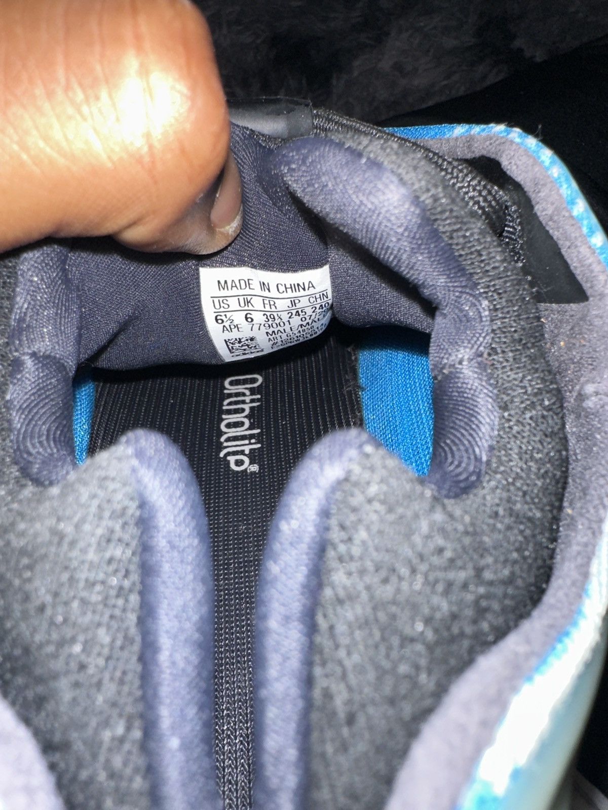 Adidas Yeezy 700 V3 Arzareth Size US 6.5 / EU 39-40 - 6 Thumbnail
