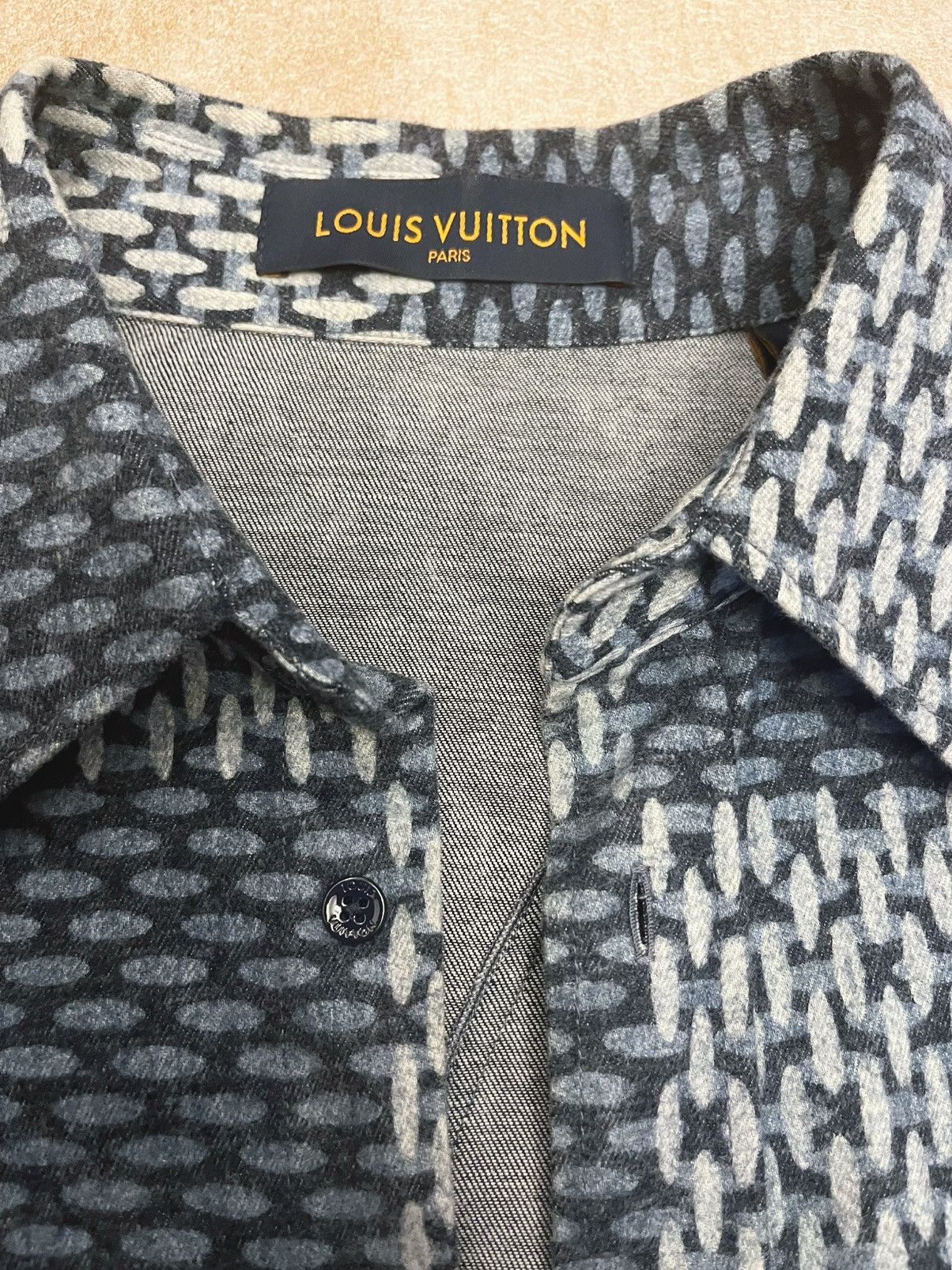 Louis Vuitton Louis Vuitton luxury casual T-shirt. Size US M / EU 48-50 / 2 - 2 Thumbnail