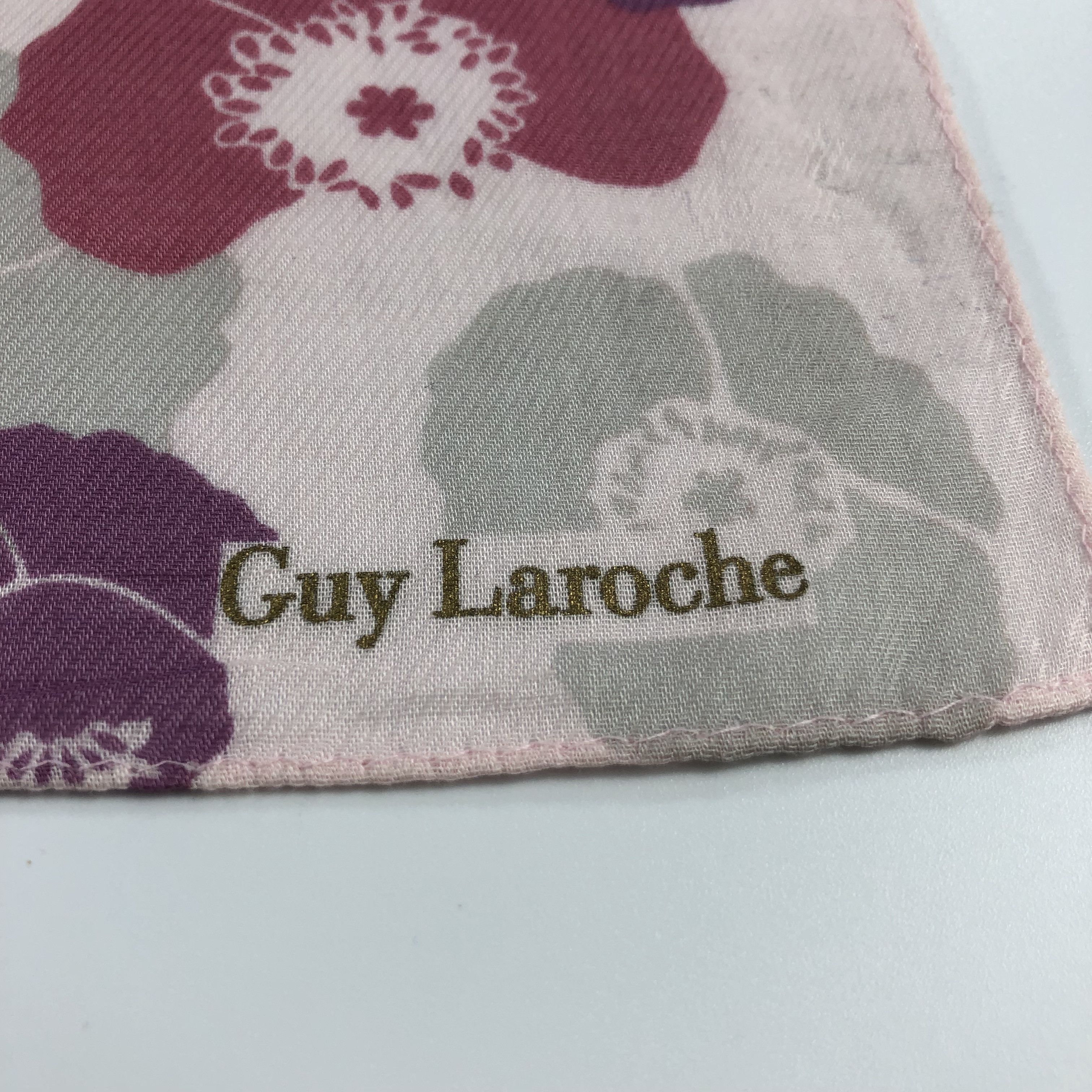 Guy Laroche Guy Laroche Handkerchief Neckerchief Bandana H1423 Size ONE SIZE - 3 Thumbnail
