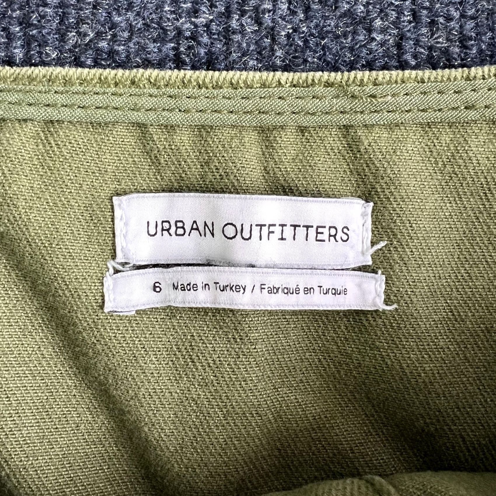 Urban Outfitters Urban Outfitters Dress Womens 6 Green Button Front Denim Mini Pinafore Overall Shirt Womens 6 Green Dress Short Vintage? Size 28" / US 6 / IT 42 - 2 Thumbnail