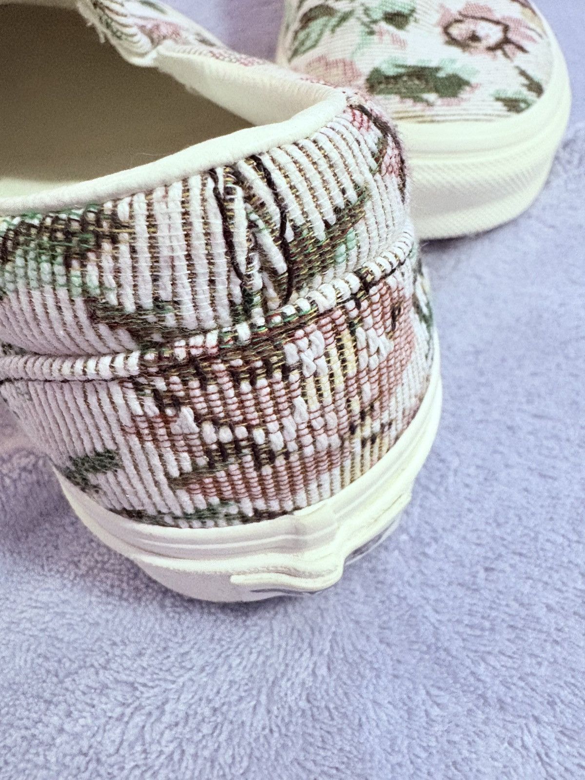 Vans Vans Classic Slip On Tapestry Floral 4.5 Men US Women Size 6 Size US 6 / IT 36 - 9 Thumbnail
