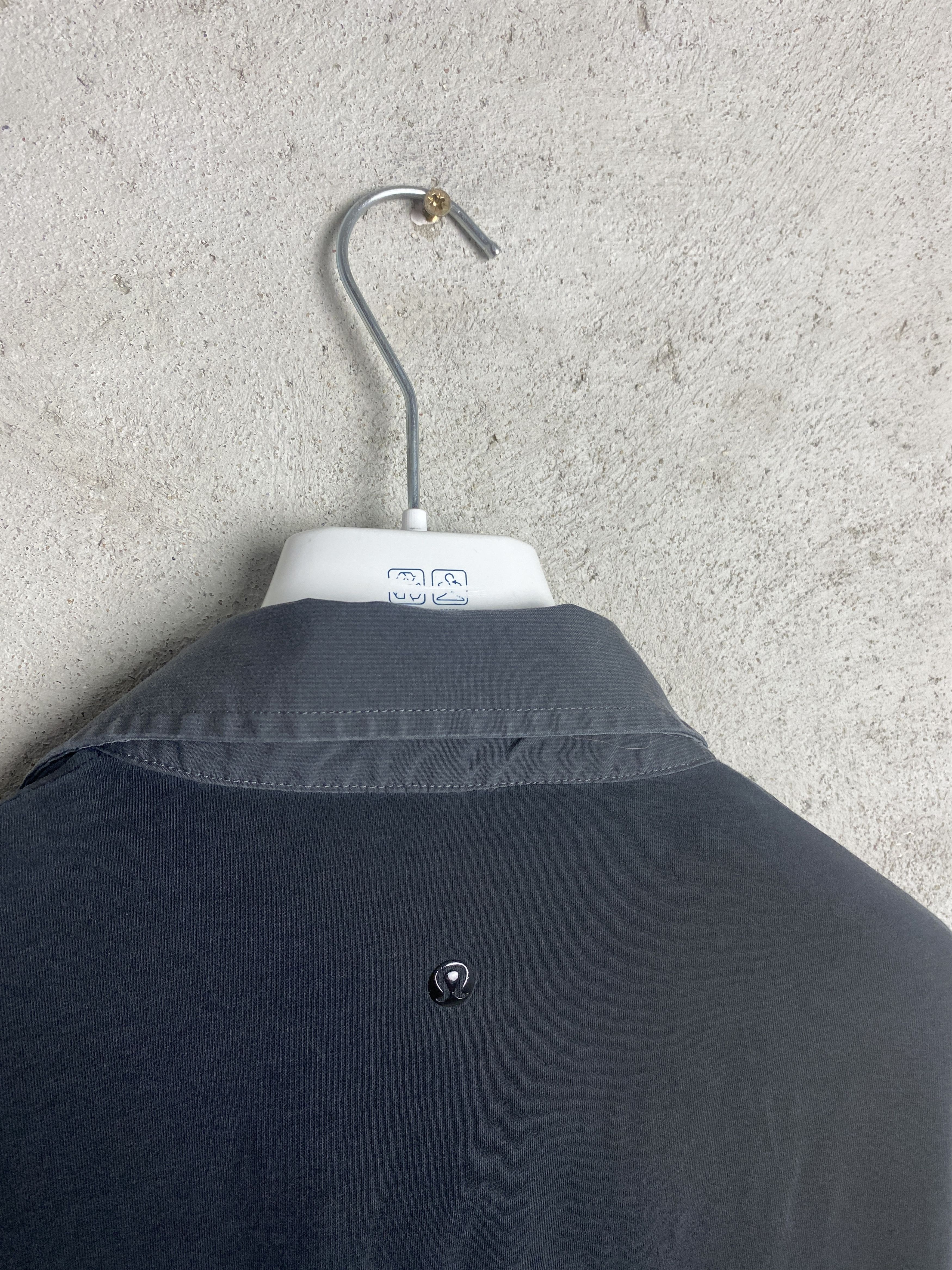 Lululemon Lululemon polo t-shirt tee sport gym pilates yoga Size US M / EU 48-50 / 2 - 3 Thumbnail