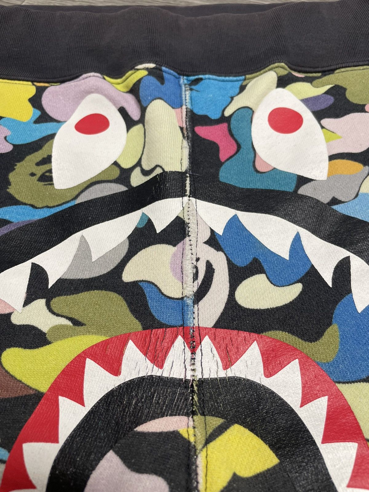 Bape Bape Multi Camo Shark Sweat Shorts SS18 Size US 30 / EU 46 - 13 Thumbnail