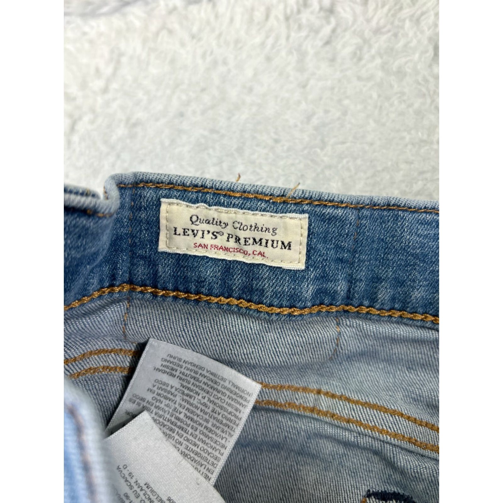 Levi's VINTAGE Levis Pants 510 Levi's 510 Jeans Slim Skinny 30 Adjustable 27x27 Blue Denim Light Wash 5-Pocket Mens Jeans Size US 30 / EU 46 - 6 Thumbnail
