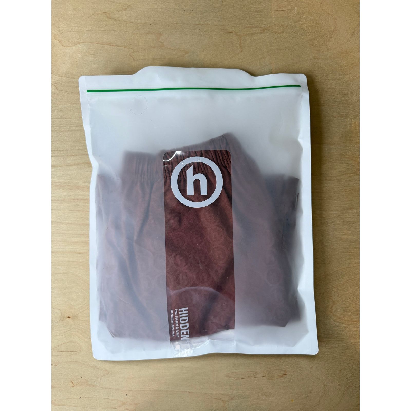 HIDDEN Hidden NY Monogram Boardshort Burnt Orange NWT Size US 30 / EU 46 - 7 Thumbnail