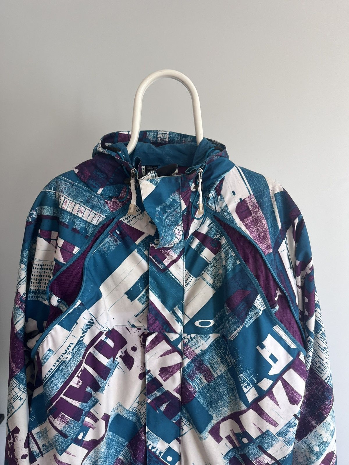 Oakley Oakley Vintage Snowboard Jacket Size US L / EU 52-54 / 3 - 7 Thumbnail