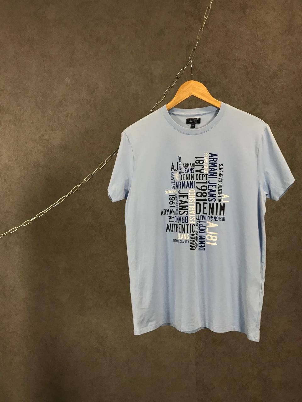 Armani Armani Jeans art designer tee Size US L / EU 52-54 / 3 - 1 Thumbnail