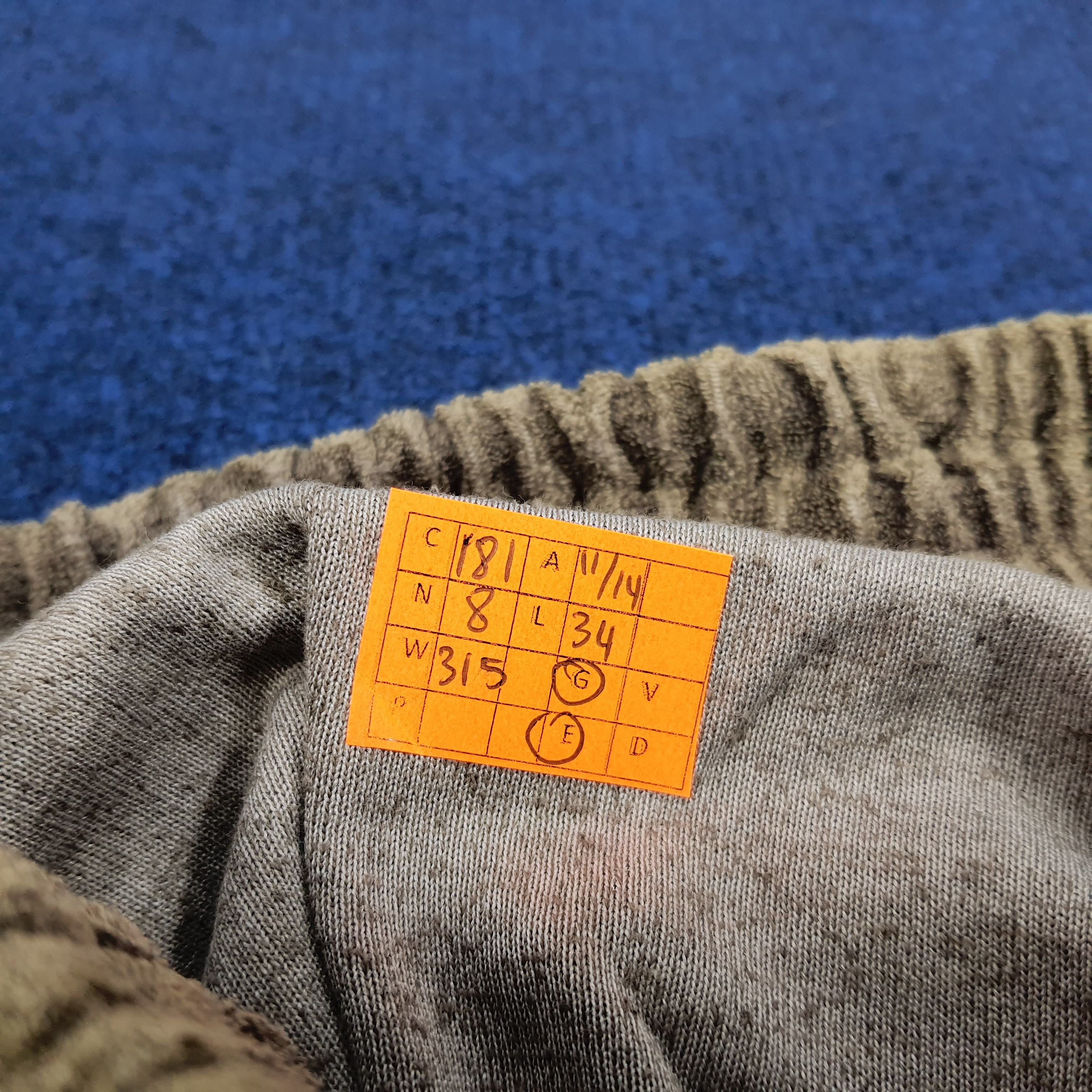 Hai Sporting Gear × Issey Miyake × Vintage Vintage Hai Sporting Gear Japanese Brand Velvet Fabric Skirt Size 28" / US 6 / IT 42 - 8 Thumbnail