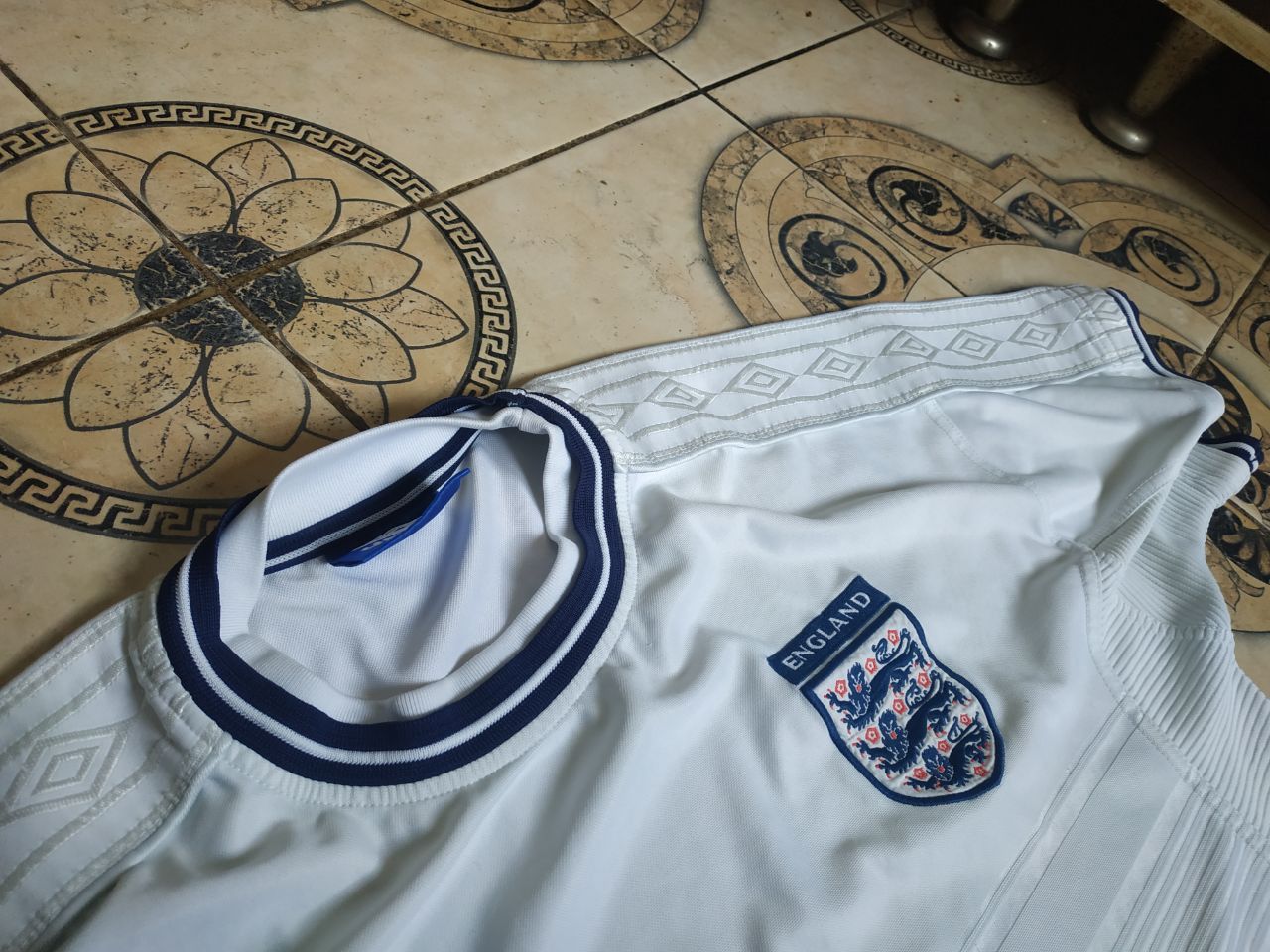 Umbro Vintage 1999 England Home Football Shirt Umbro Vapa Tech L Size US L / EU 52-54 / 3 - 14 Thumbnail