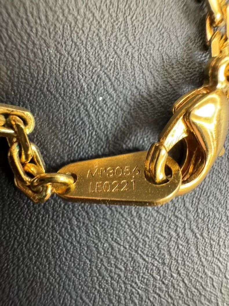 Louis Vuitton Louis Vuitton NBA necklace Size ONE SIZE - 5 Thumbnail
