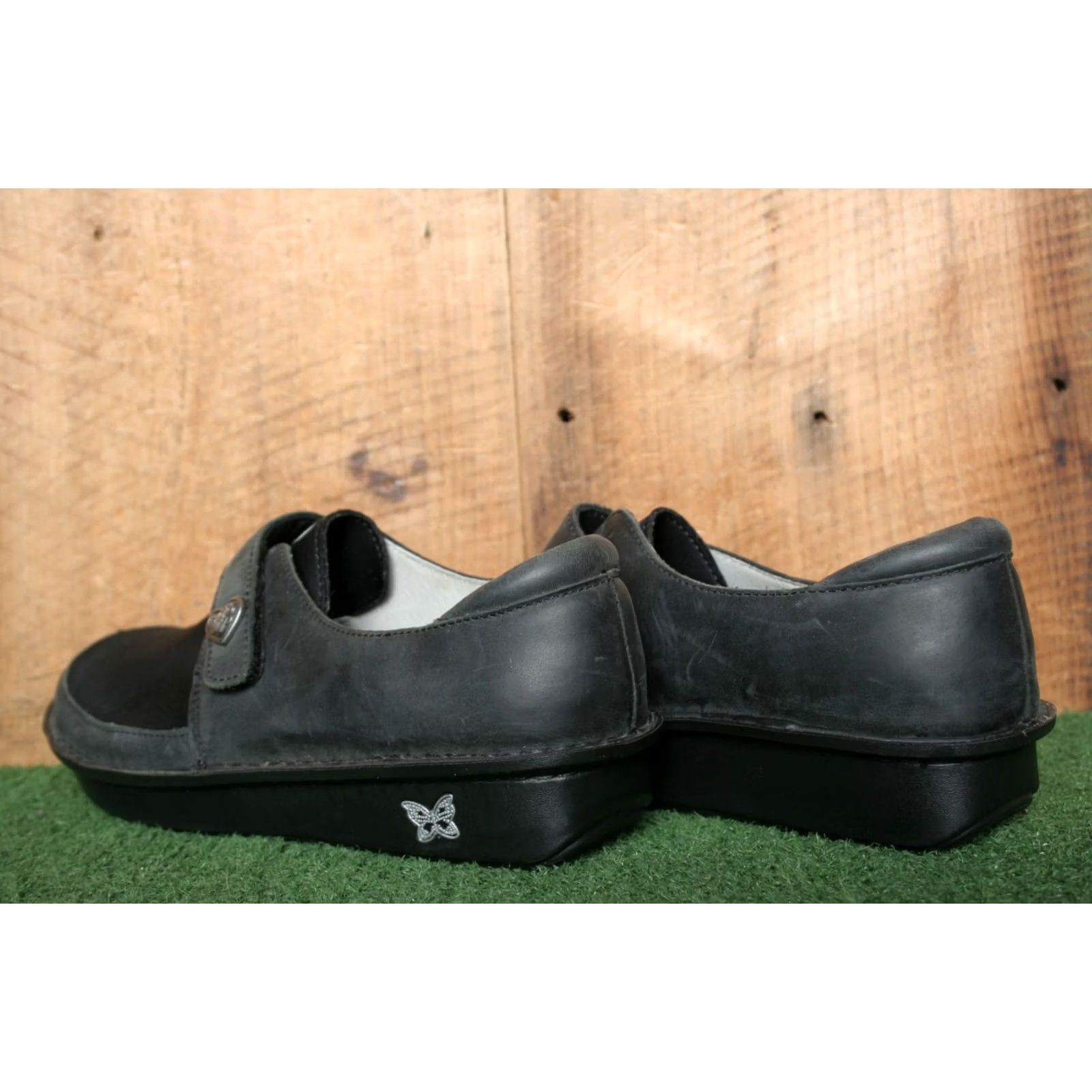 Vintage ALEGRIA Brenna Black Oiled Leather & Neoprene Loafers EVAR 38 ≈ US 8 Women Leather, Neoprene Loafer Casual Hook & Loop Women Size US 8 / IT 38 - 3 Thumbnail