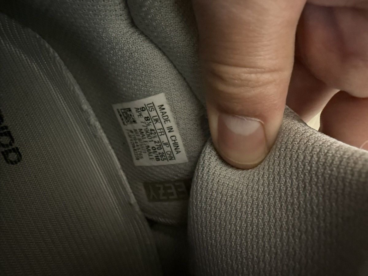 Yeezy Yeezy wave runner Size US 9 / EU 42 - 4 Thumbnail