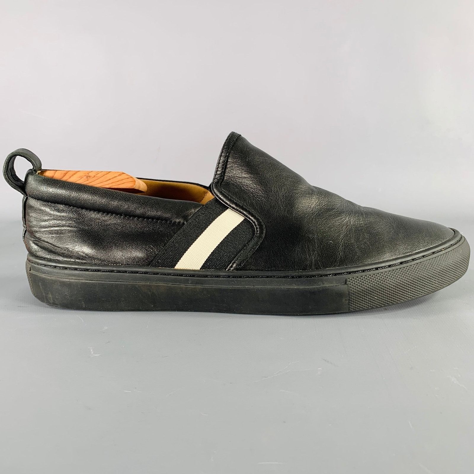 Bally BALLY Size 9.5 Black White Stripe Leather Slip On Loafers Size US 9.5 / EU 42-43 - 2 Thumbnail