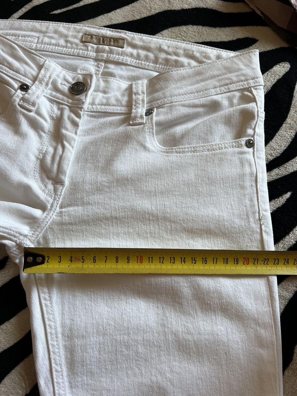 Burberry Burberry Brit Women’s Buckingham Skinny Leg Size 26 White Size 26" / US 2 / IT 38 - 19 Thumbnail