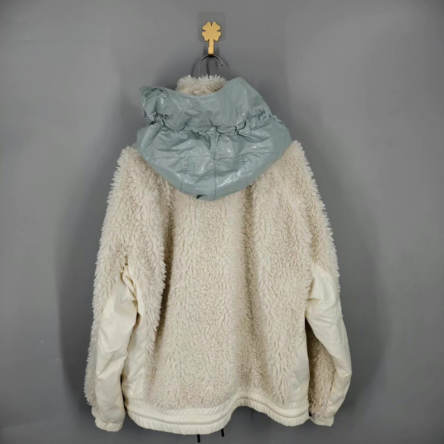 Moncler Moncler Grenoble Teddy Fleece Down Jacket Women's White S Size S / US 4 / IT 40 - 2 Thumbnail