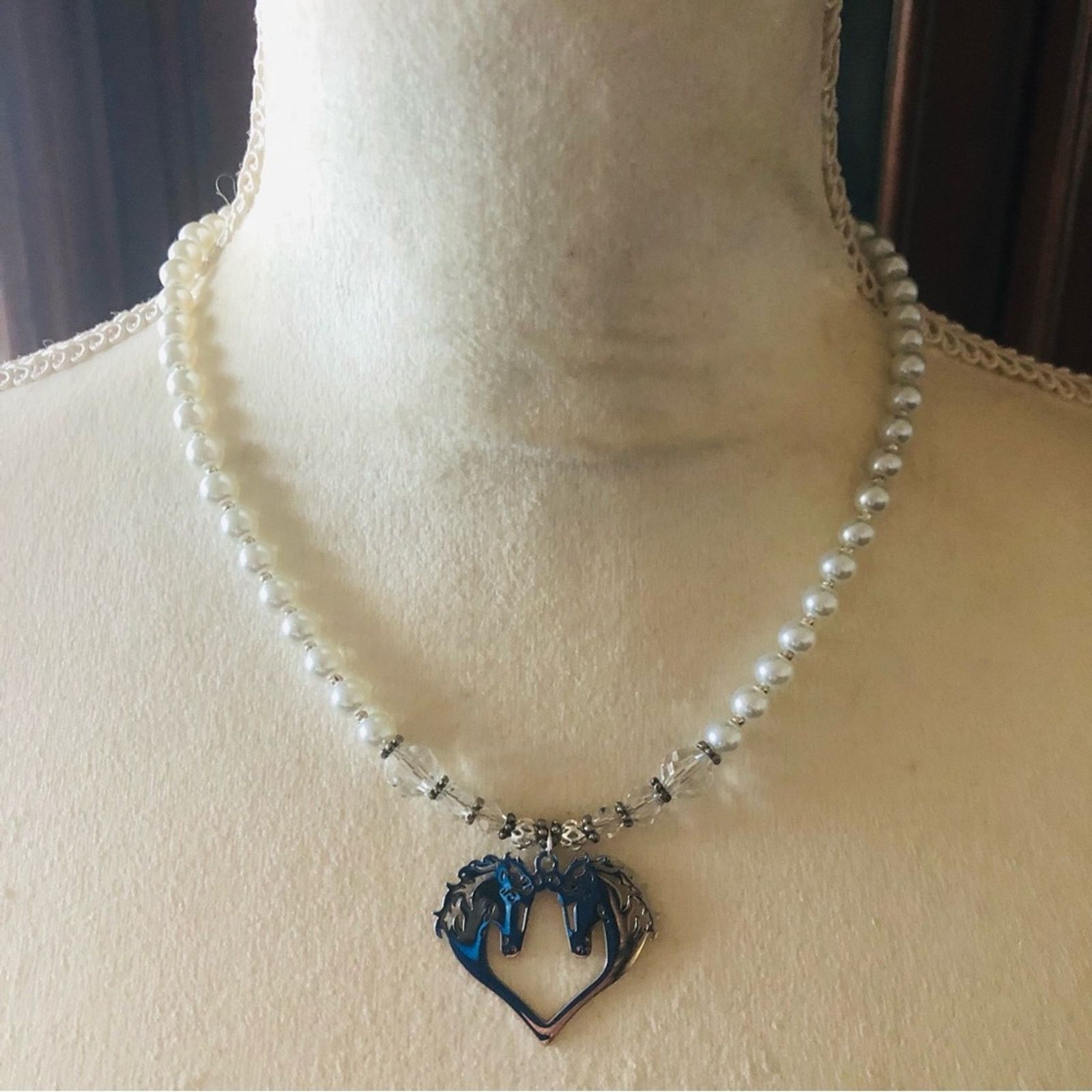 Handmade Handcrafted repurpose shiny silver horse love Pearl necklac Size ONE SIZE - 2 Thumbnail