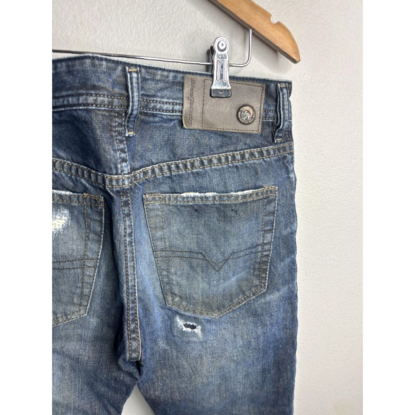 Diesel VINTAGE Diesel Buster Jeans Mens Slim Tapered 26x30 Blue Medium Wash Distressed Denim 28W 30L Pants Men Size US 26 / EU 42 - 6 Thumbnail