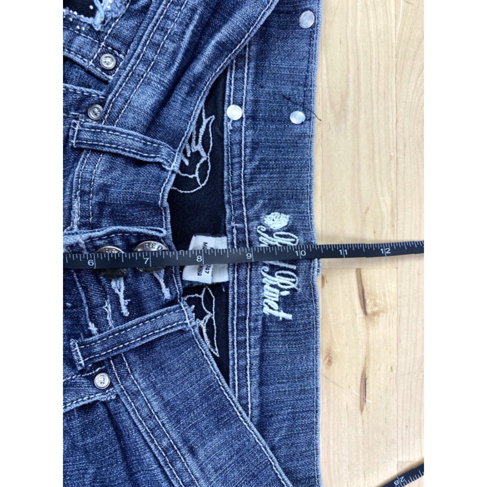 Denime **Red Rivet Denim Jeans Women's Size 3 Distress Blue** User: **Red Rivet Denim Jeans Women Size 3 Distress Blue** Size 26" / US 2 / IT 38 - 5 Thumbnail