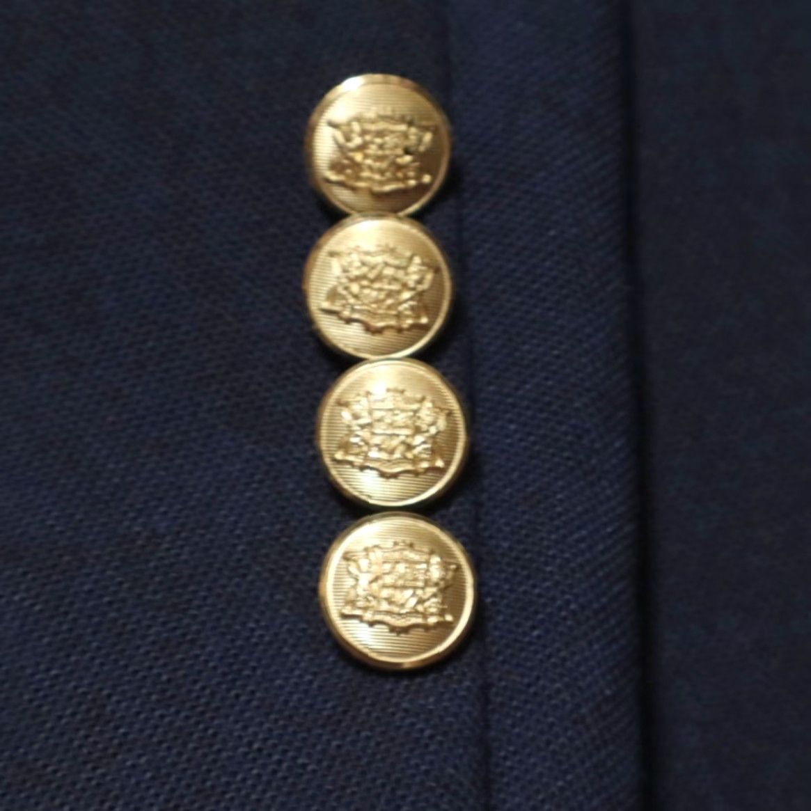 Izod VTG Izod Club Gothic B Crest Blazer Navy Men's 40 Jacket Long Sleeve Shirt Fashion Vintage Blazer Mens VTG IZOD Club Gothic B Crest Blazer Navy 40 Size 40R - 5 Thumbnail