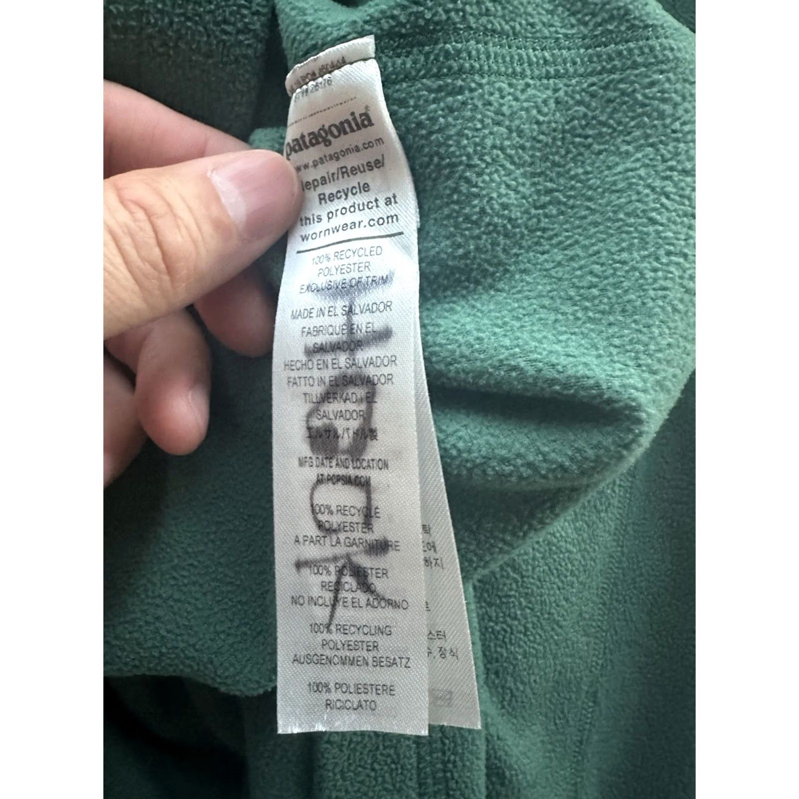 Patagonia Patagonia Men's Large Fleece Pullover 1/4 Zip Green Lightweight Sweatshirt Sweater Outdoor Hiking Casual Vintage: No Size US L / EU 52-54 / 3 - 6 Thumbnail