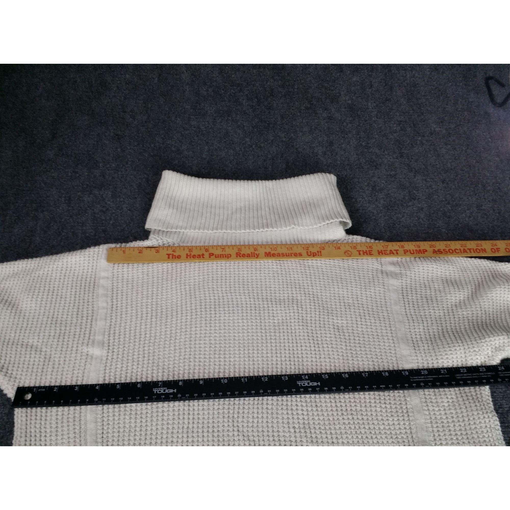 Ugg UGG Waffle Knit Turtleneck Sweater Women Sz XL White Short S Size XL / US 12-14 / IT 48-50 - 5 Thumbnail