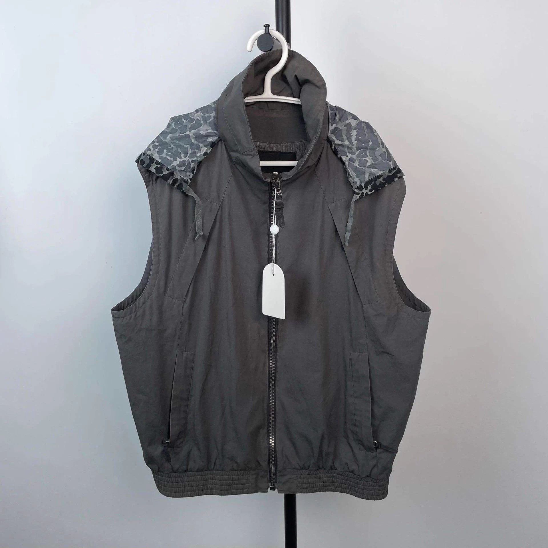 Louis Vuitton LV vest size 54 Size US L / EU 52-54 / 3 - 1 Thumbnail