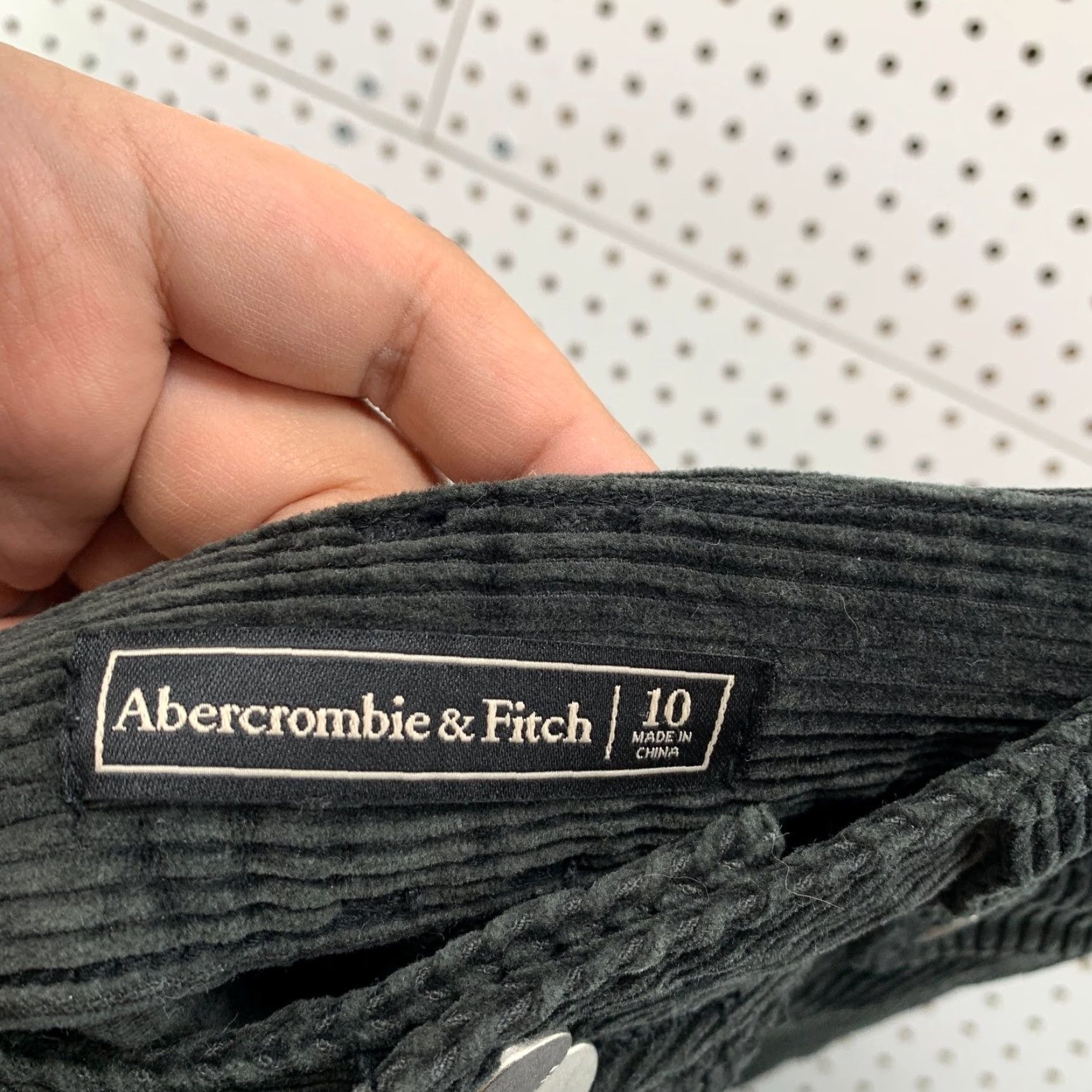 Abercrombie & Fitch Abercrombie & Fitch Corduroy A-Line Skirt Womens 10 Black 100% Cotton 32x16 Shrt Casual Women Size 32" / US 10 / IT 46 - 3 Thumbnail
