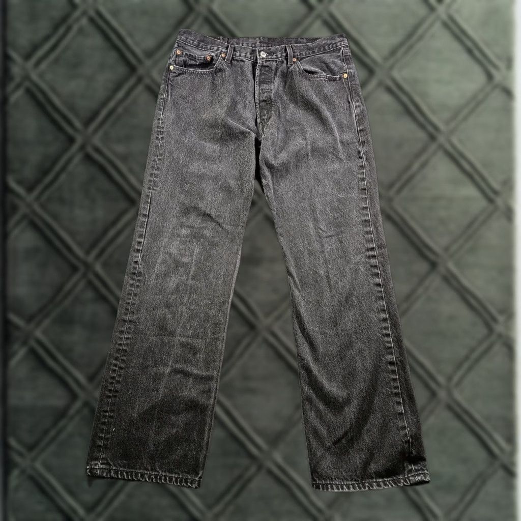 VINTAGE Levi's 501 Jeans Black 36x32 Button Fly 5-Pocket Denim Jeans Mens Regular Waist 36 Inseam 32 California Mexico Y2K
