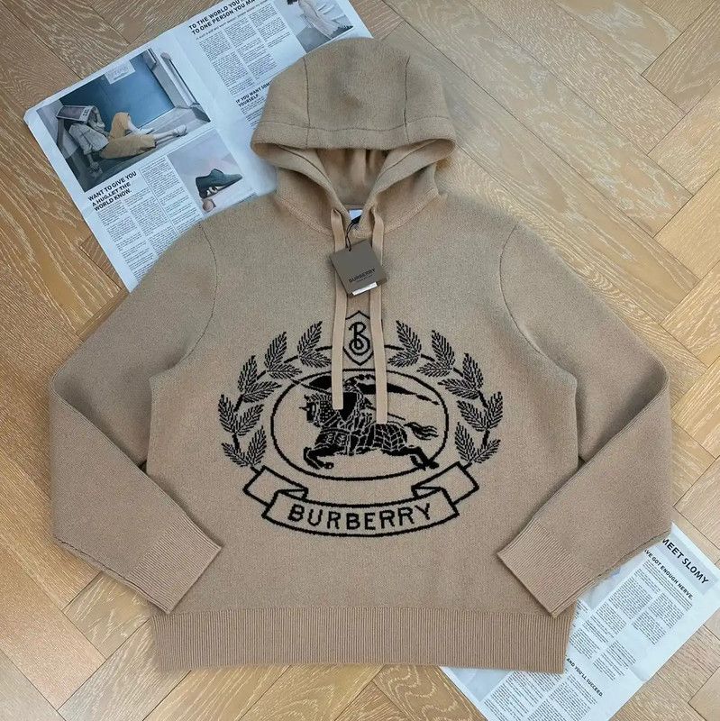 Burberry Burberry Khaki Women's Sweatshirt M Size Size M / US 6-8 / IT 42-44 - 1 Thumbnail