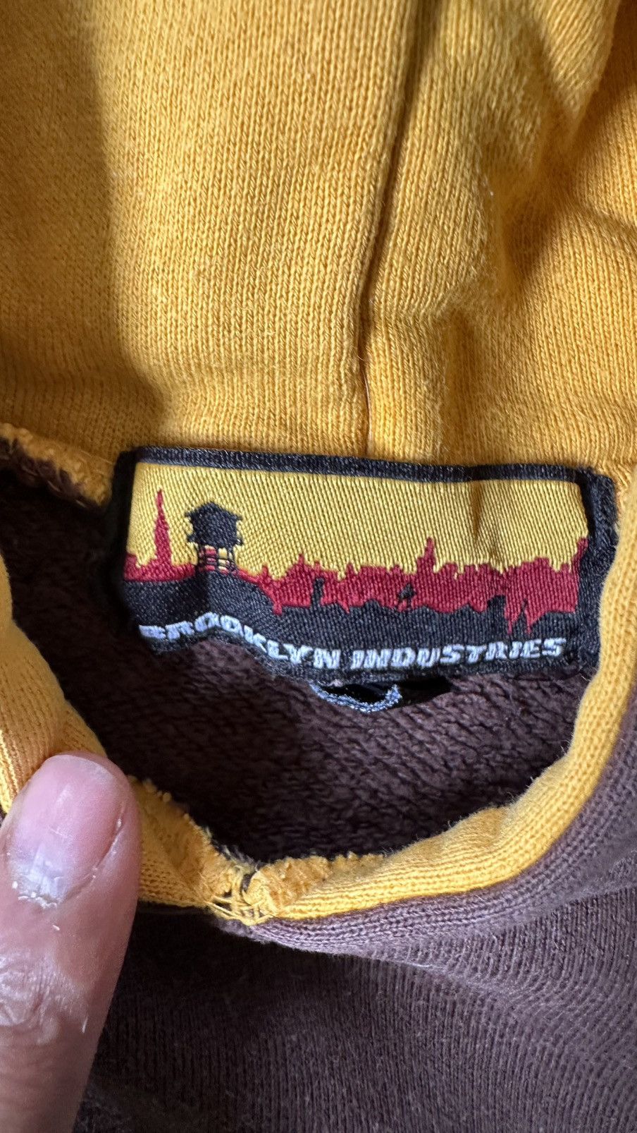 Brooklyn Industries VINTAGE BROOKLYN INDUSTRIES SPELLOUT HOODIE Size US L / EU 52-54 / 3 - 8 Thumbnail