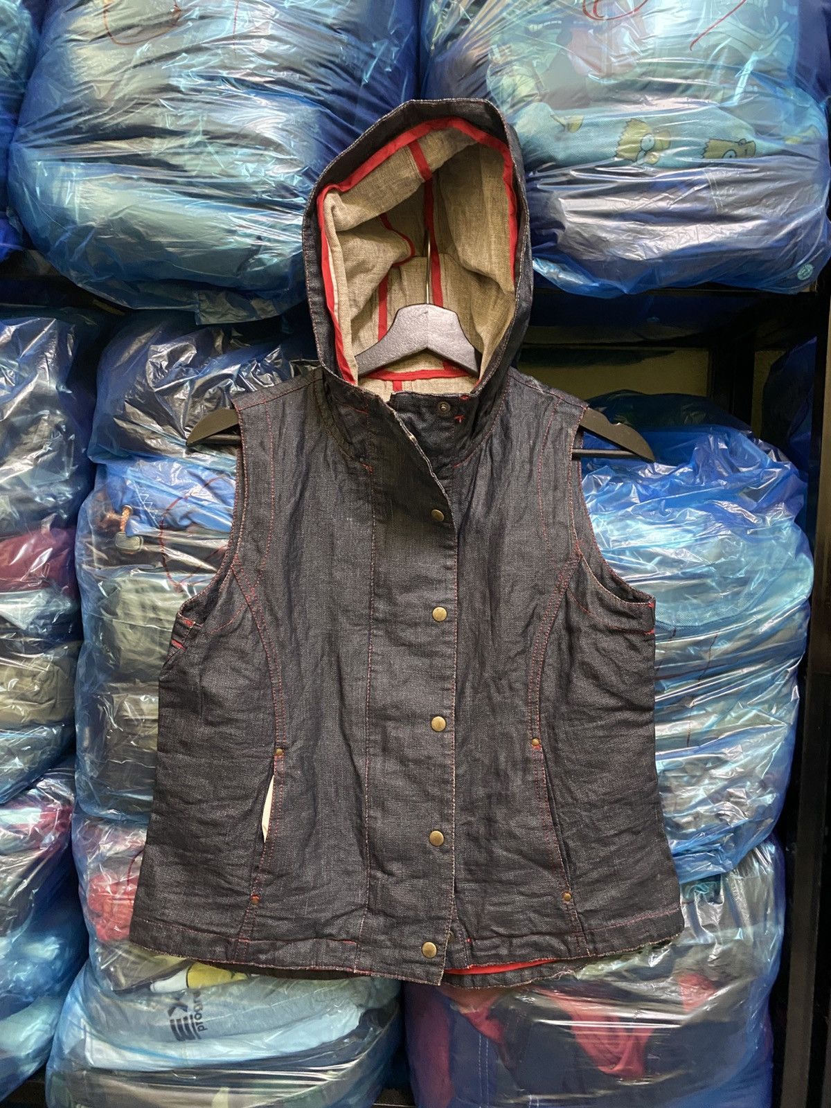 Japanese Brand VINTAGE COOMB DENIM VEST HOODIE Size M / US 6-8 / IT 42-44 - 1 Thumbnail