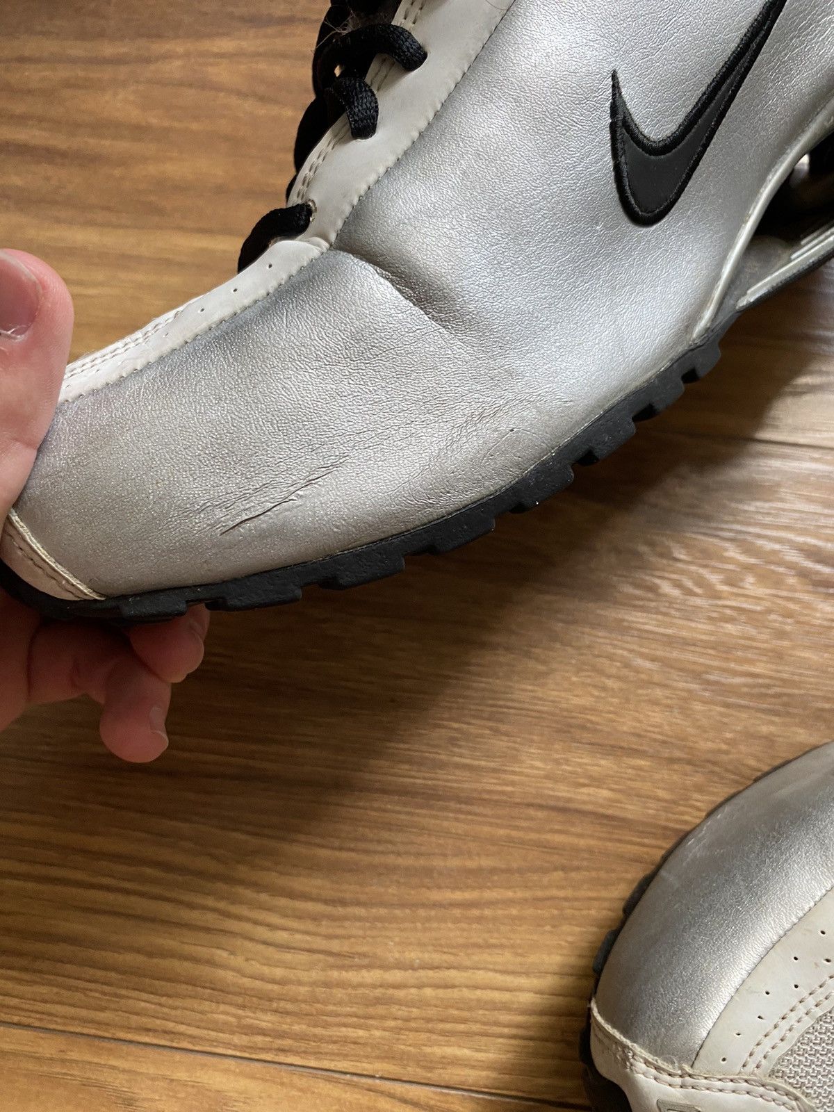 Nike Nike Shox R4 OG Silver Vintage,Drill,Y2k Size US 12.5 / EU 45-46 - 7 Thumbnail