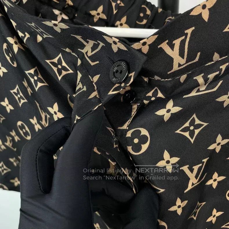 Louis Vuitton Louis Vuitton Black classic print LOGO full print twill si Size US 38 / EU 54 - 3 Thumbnail