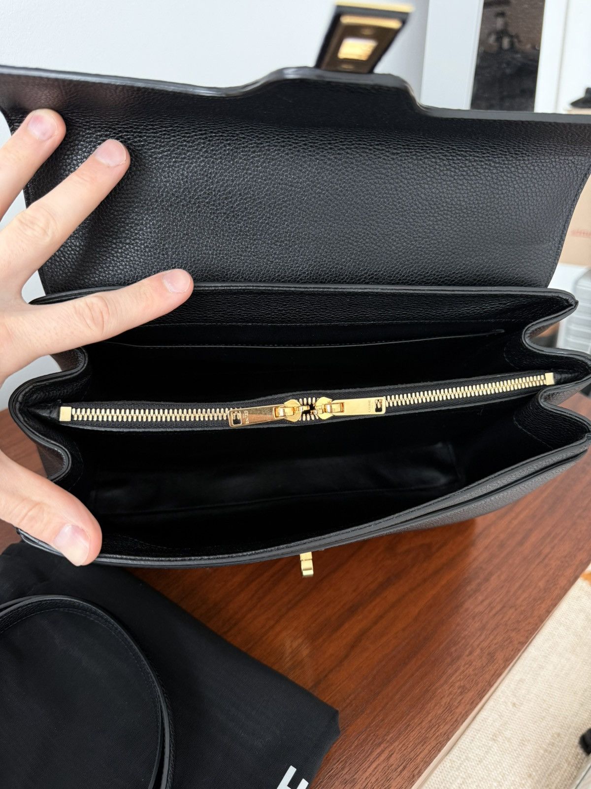 Celine Classic 16 Bag in Grained Calfskin Size ONE SIZE - 4 Thumbnail