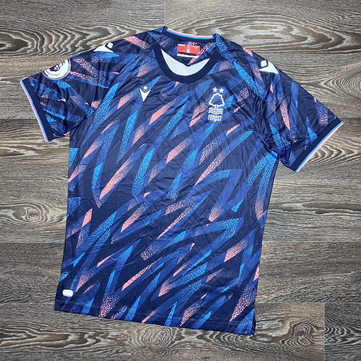 Macron Macron NOTTINGHAM FORREST 2022/23 EPL Third Kit Jersey Shirt Size US XL / EU 56 / 4 - 1 Thumbnail