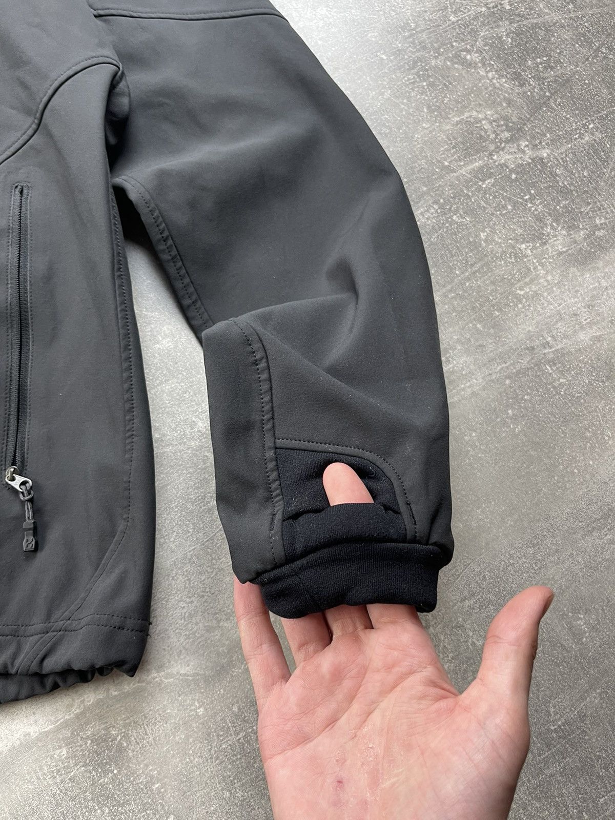 Haglofs Haglöfs Outdoor Tactical Windproof Black SoftShell Jacket Size US M / EU 48-50 / 2 - 5 Thumbnail