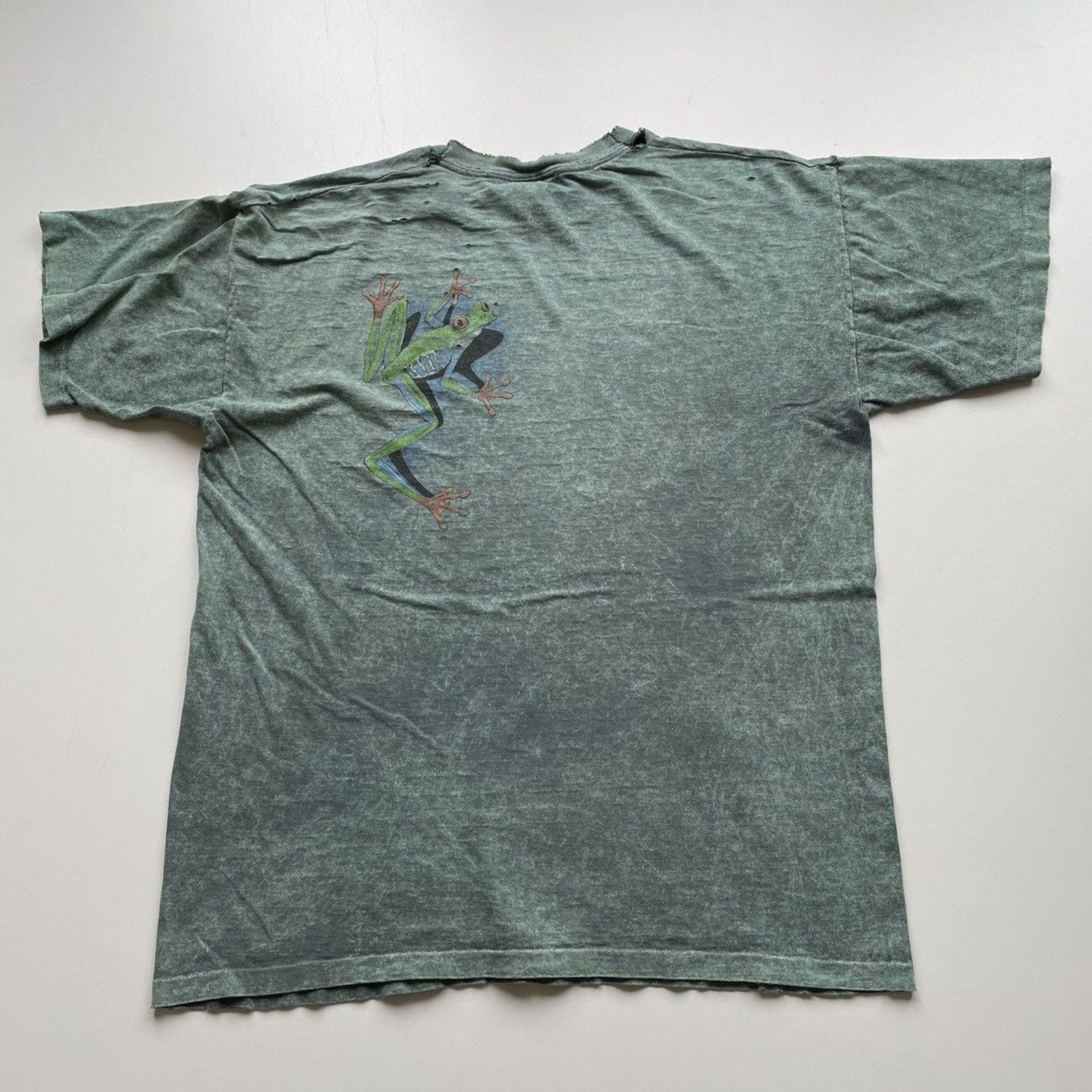 Vintage Vintage 90s Rainforest Frog Animal Art Shirt Large Tie Dyed Size US L / EU 52-54 / 3 - 3 Thumbnail