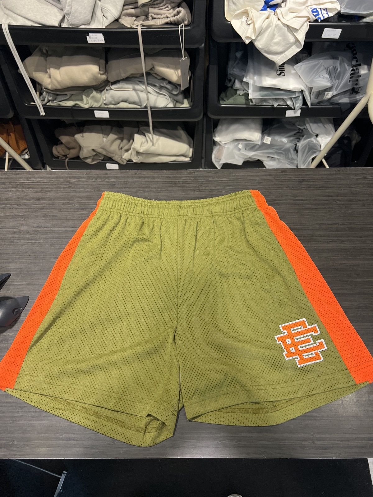Eric Emanuel Eric Emanuel Basic Shorts Olive Orange Size US 36 / EU 52 - 1 Thumbnail