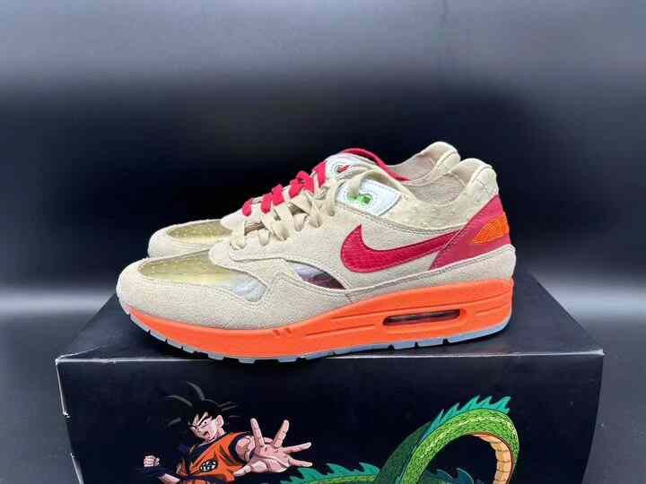 Nike Nike MAX 1 Lowtop Sneakers 44 Men Size US 10.5 / EU 43-44 - 1 Thumbnail