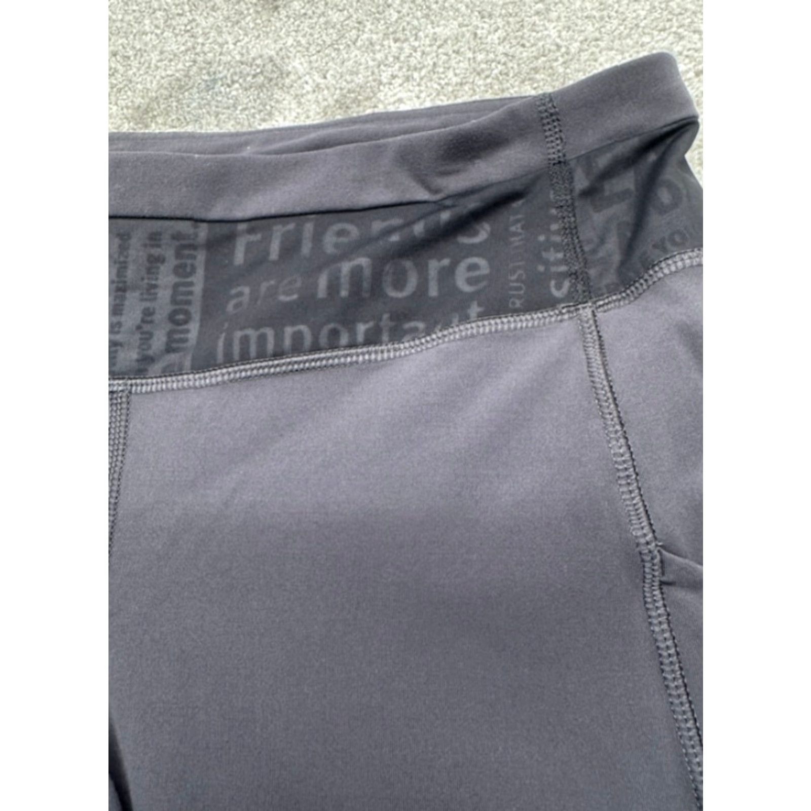 Lululemon Lululemon Leggings Black 10 Pockets Inspirational Quotes Zippered Pocket Size 10 Women Activewear Leggings Size 32" / US 10 / IT 46 - 4 Thumbnail