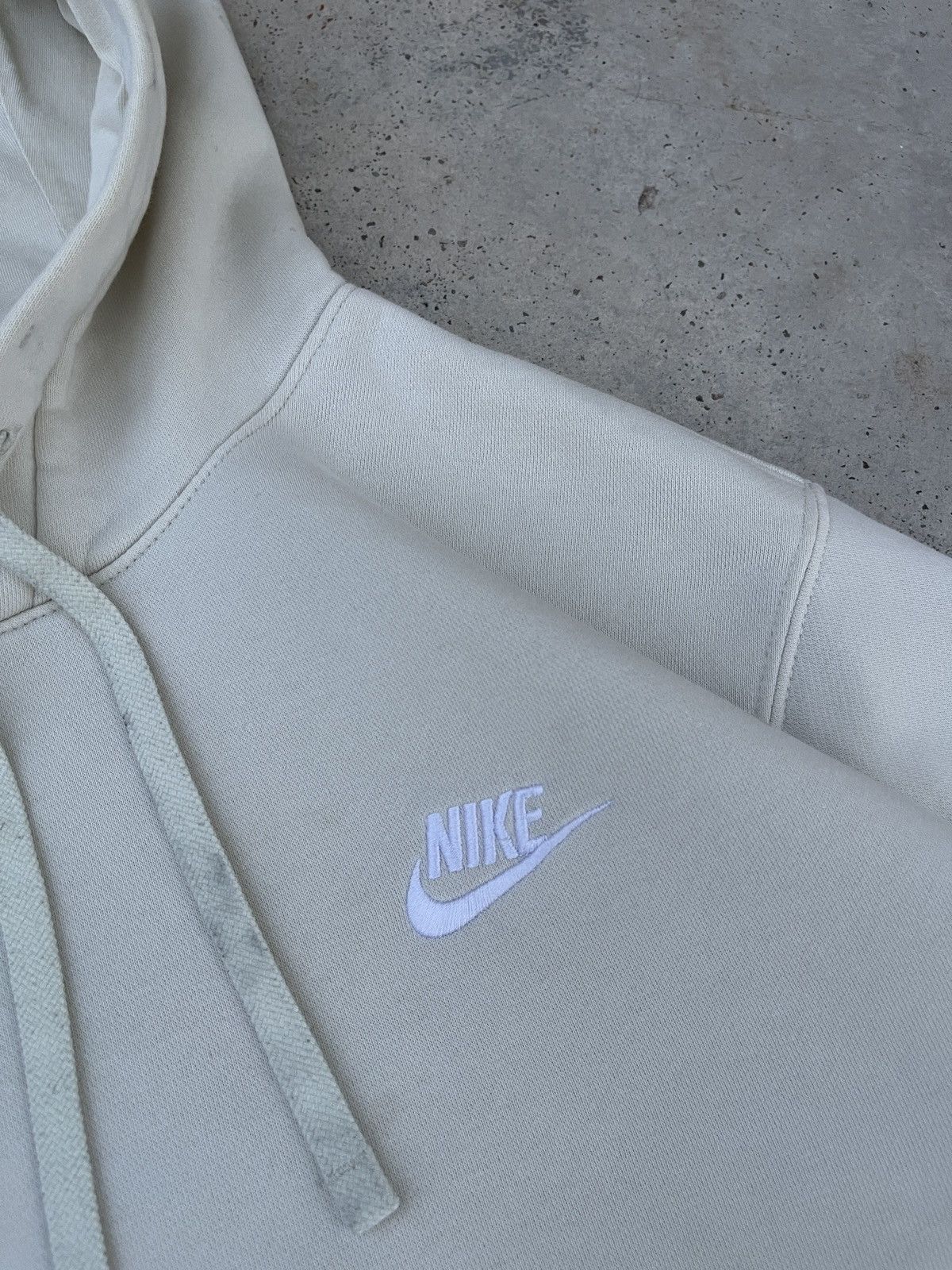 Nike × Vintage Vintage Nike Small Swoosh Cream Pullover Hoodie Size US L / EU 52-54 / 3 - 6 Thumbnail
