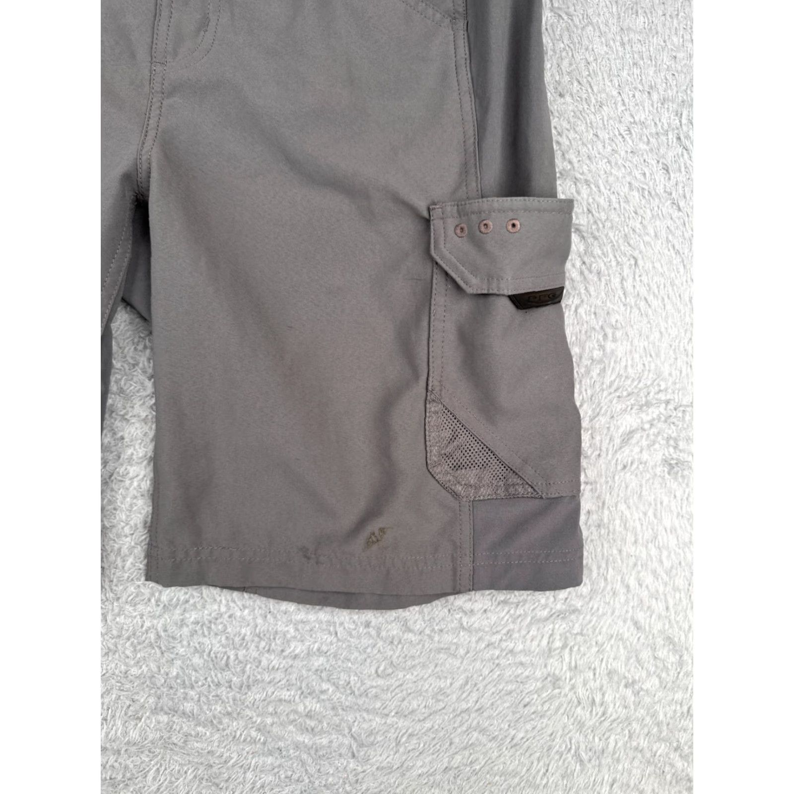 Vintage Columbia Mens Shorts Cargo Nylon Gray 30x10 Regular PFG Outdoor Shell Pocket Logo Casual Boat Fishing Kayak Size US 30 / EU 46 - 2 Thumbnail