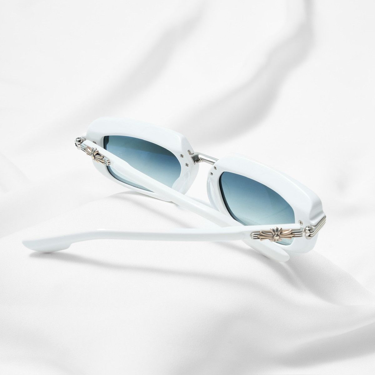 Chrome Hearts CHROME HEARTS ASSTRAVAGANT WHITE SUNGLASSES Size ONE SIZE - 7 Thumbnail