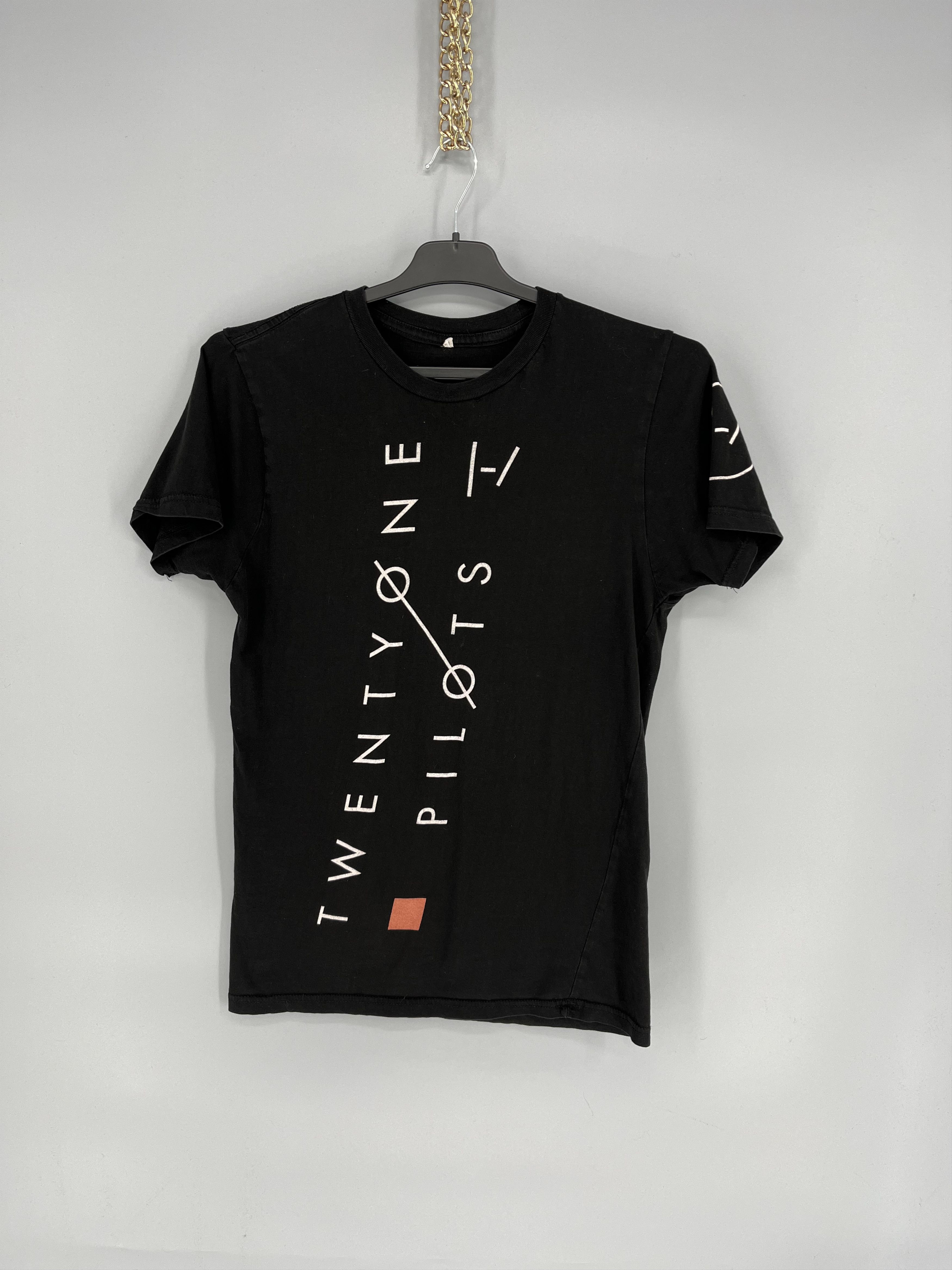 Band Tees × Vintage Vintage Y2K Twenty One Pilots Cult Rock Band Tee Size US S / EU 44-46 / 1 - 1 Thumbnail